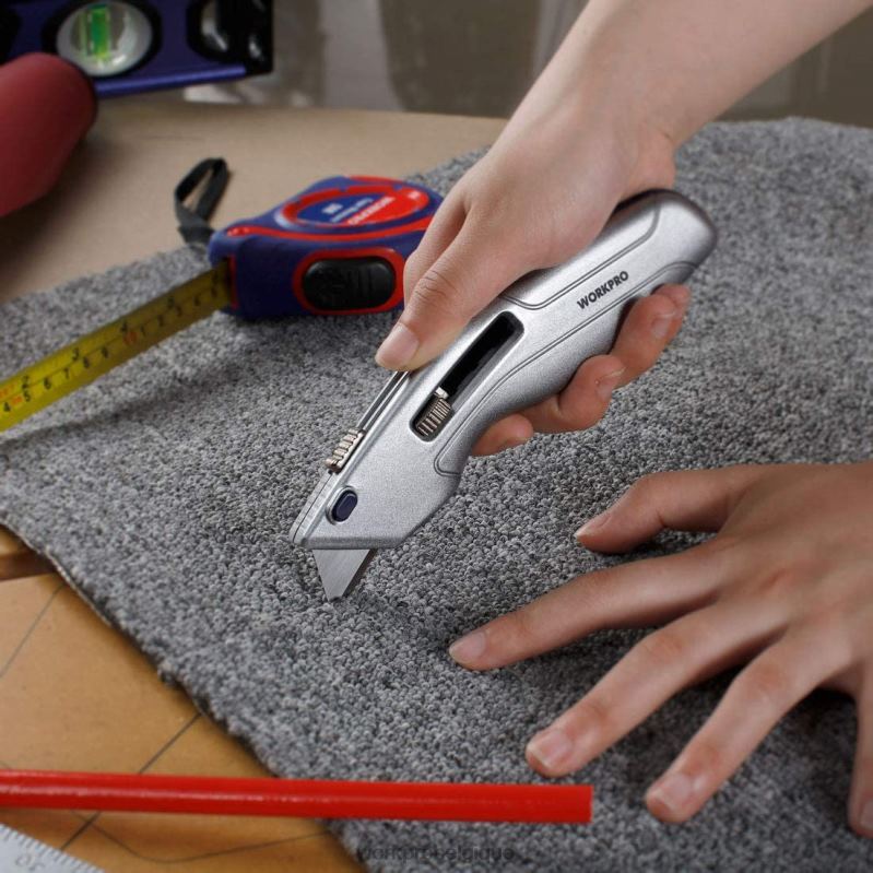 WORKPROcouteau utilitaire rétractable et coffre de sécurité auto-rétractable avec 2 lames supplémentaires incluses N4DL41 outil